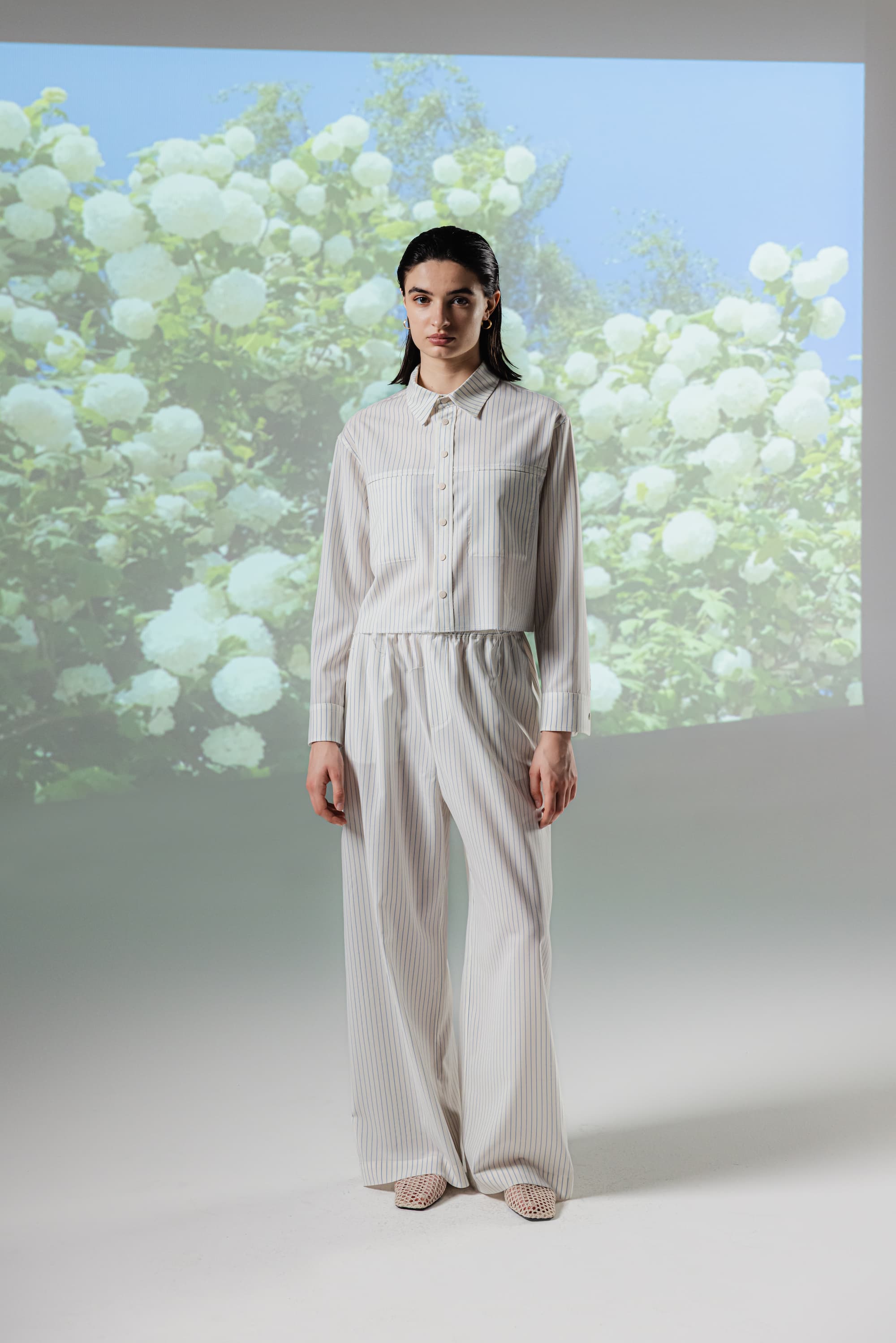 EVA _ CROP SHIRT