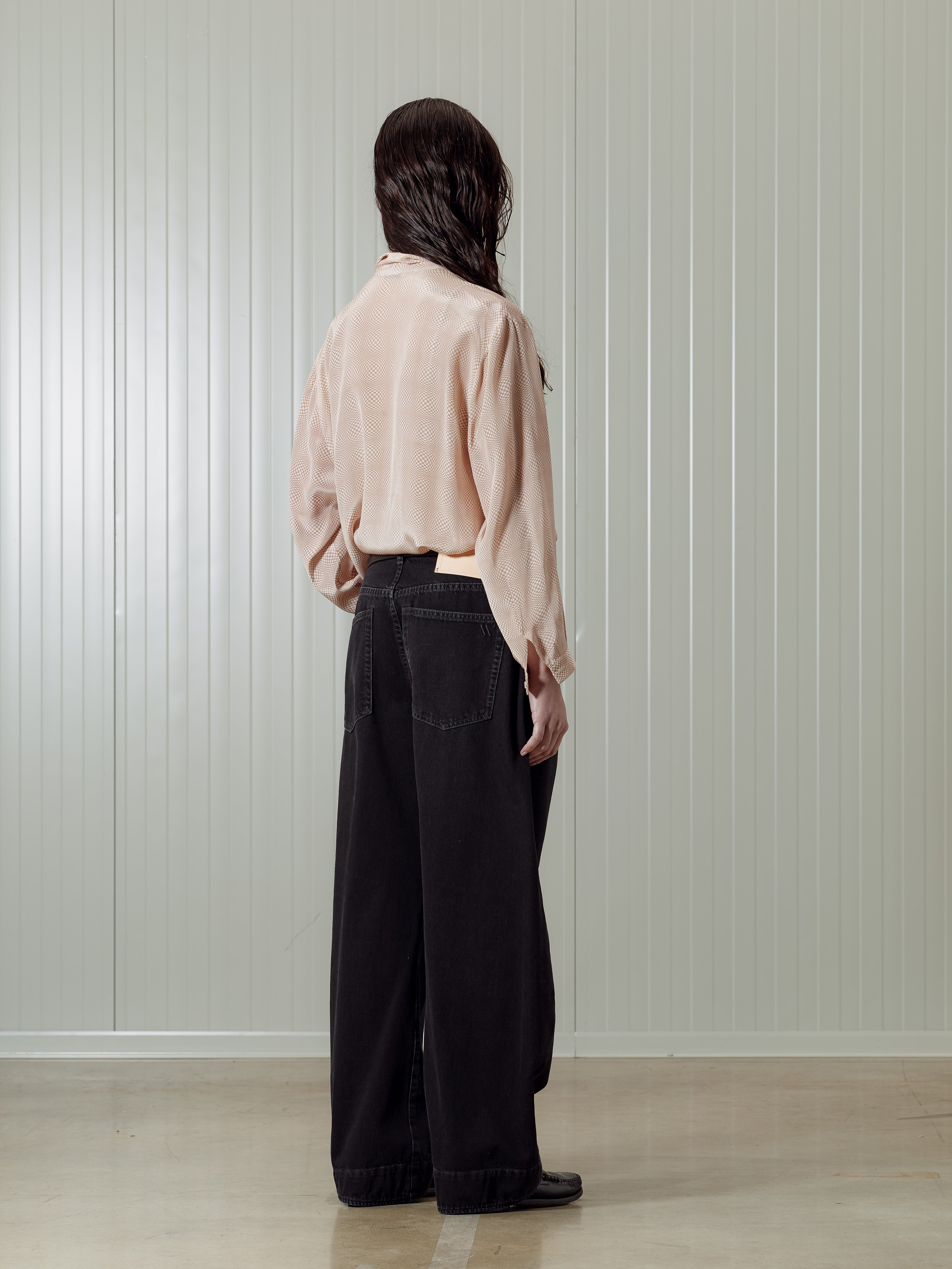 TOSCA _ BLACK